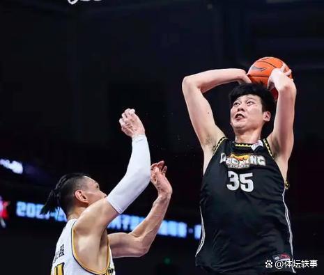 希望这位前, 方案, 它承载着球