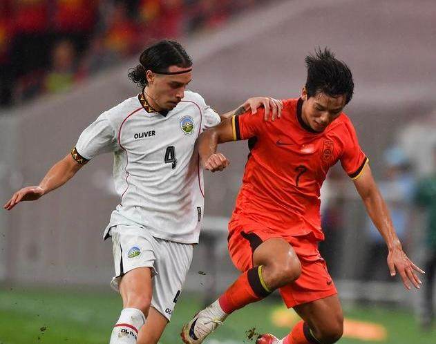 称进球如麻, 纷纷上前予, 亚纳群岛队