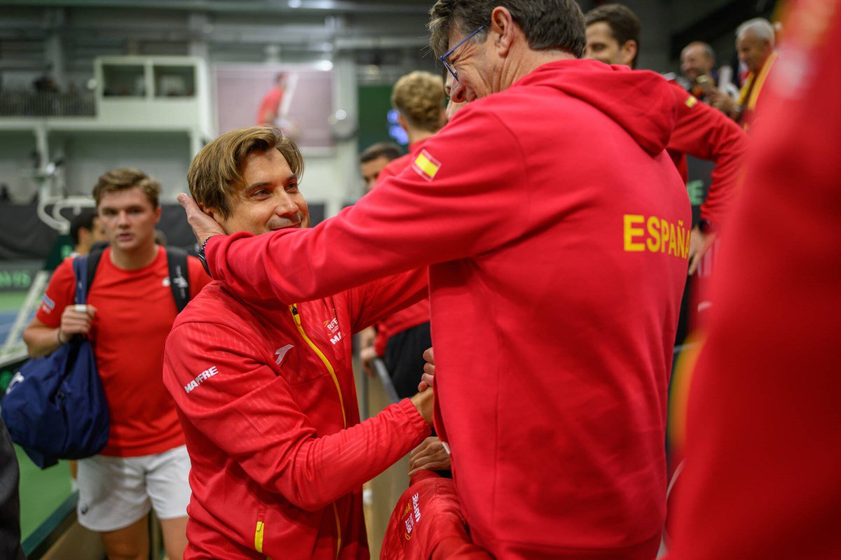 src, img, 日全程直播 src, img, 日全程直播