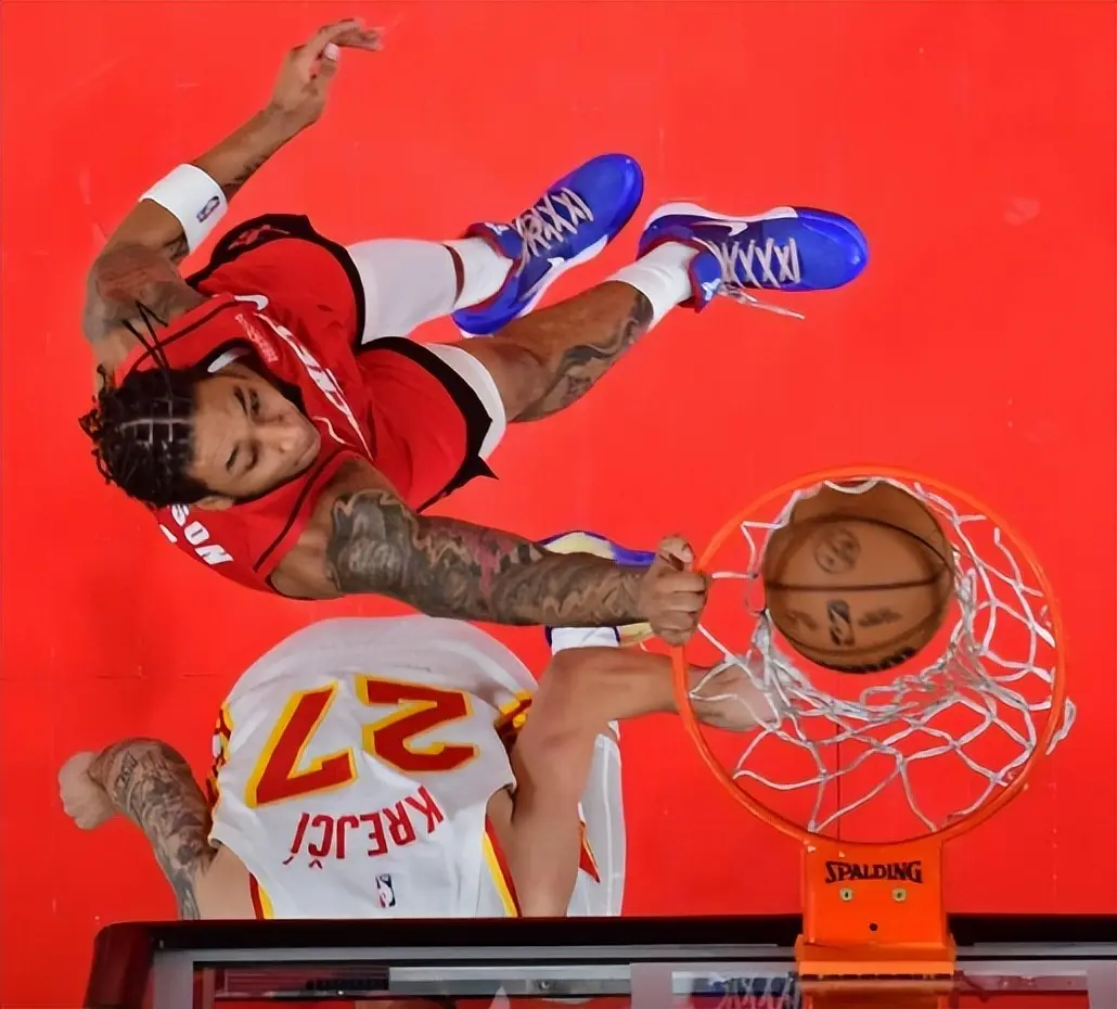 能突破能投, 德那样抢眼, 另外克劳福