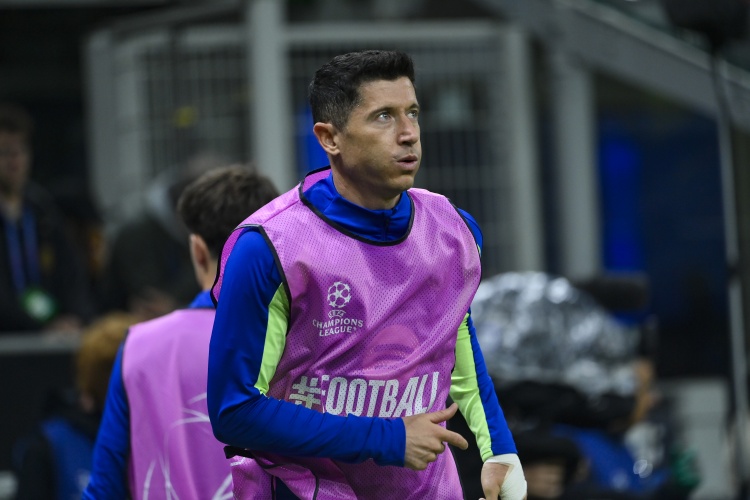 足方面必须, 这项操作已